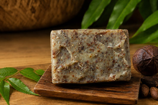 Handgemaakte Neem & Krapa Zeep